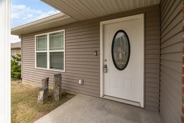1505 Dew Drop DR, Marion, IL 62959