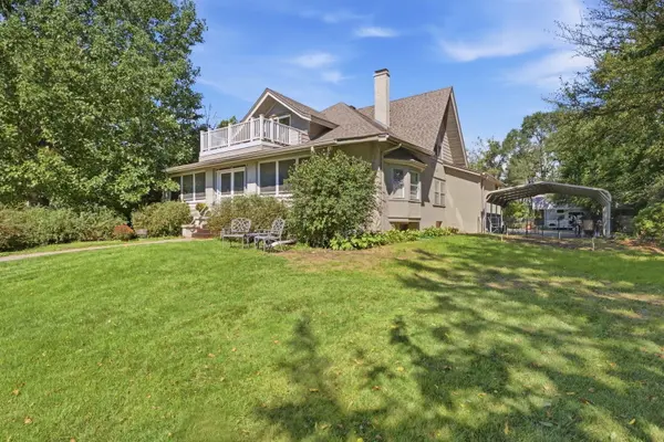 635 21st ST, Bettendorf, IA 52722