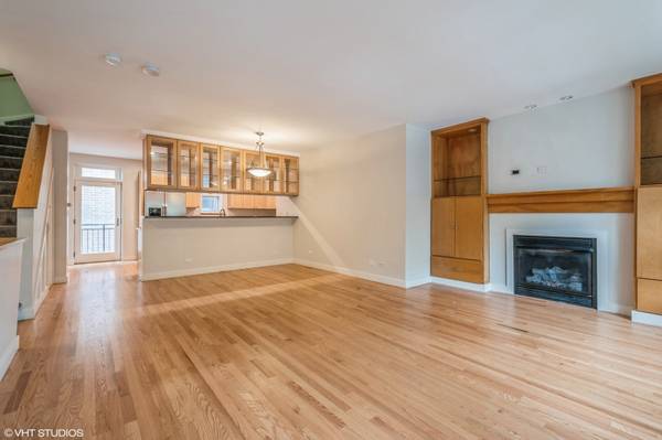 7209 N Oakley AVE, Chicago, IL 60645