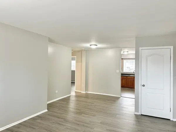 3400 MAPLE AVE #3, Brookfield, IL 60513