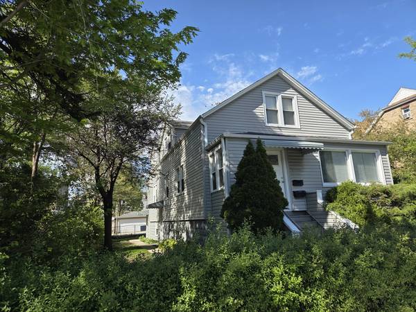 5484 W Gettysburg ST, Chicago, IL 60630