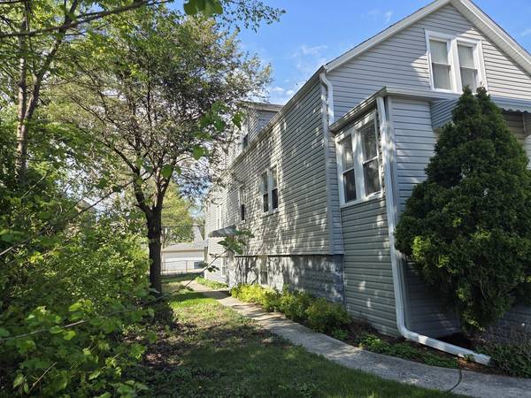 5484 W Gettysburg ST, Chicago, IL 60630