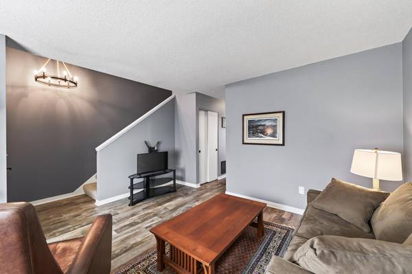 4464 Mccoll DR, Savage, MN 55378