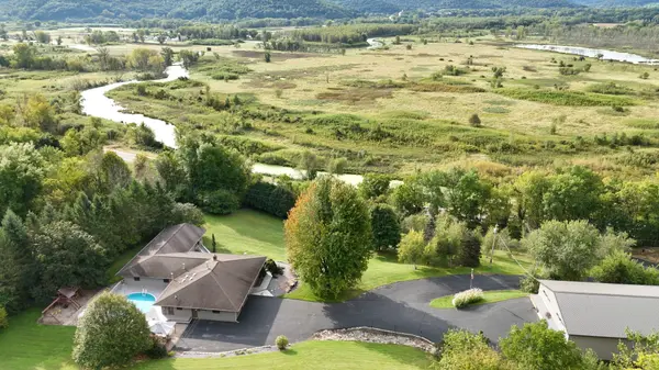 5000 County 21, La Crescent, MN 55947