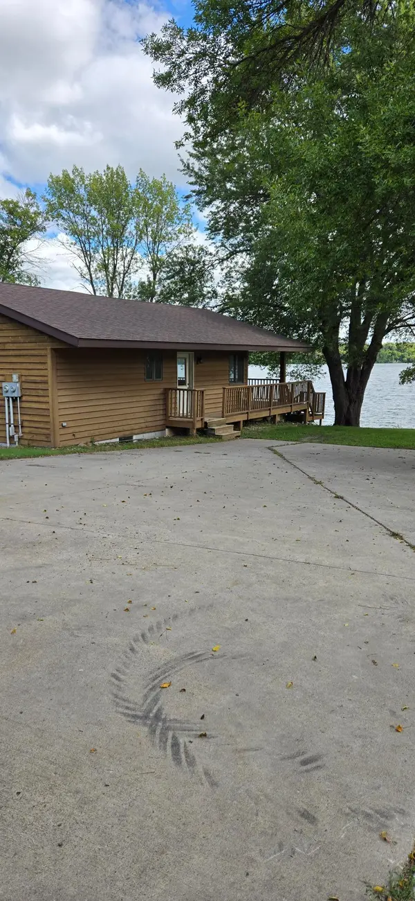 2486 Oliver AVE SW, Cokato, MN 55321