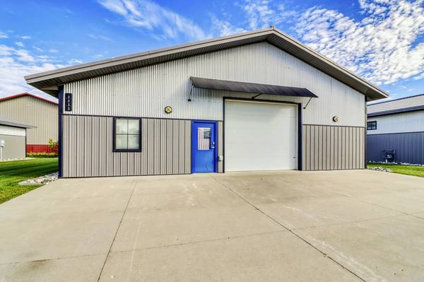 2233 Sheyenne ST, West Fargo, ND 58078