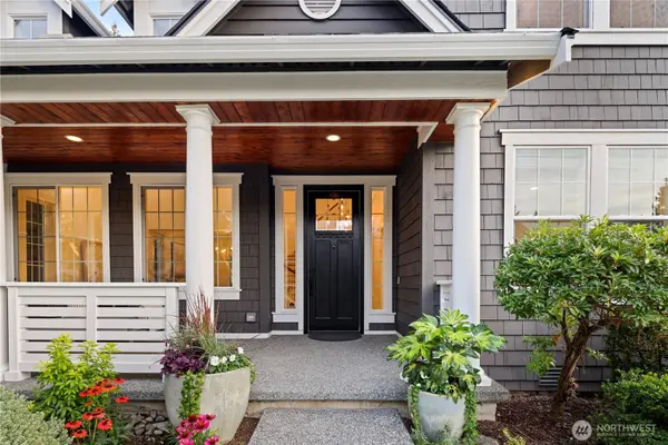16809 NE 120th ST, Redmond, WA 98052
