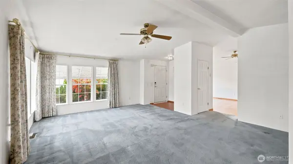 32820 20th AVE S #63, Federal Way, WA 98003