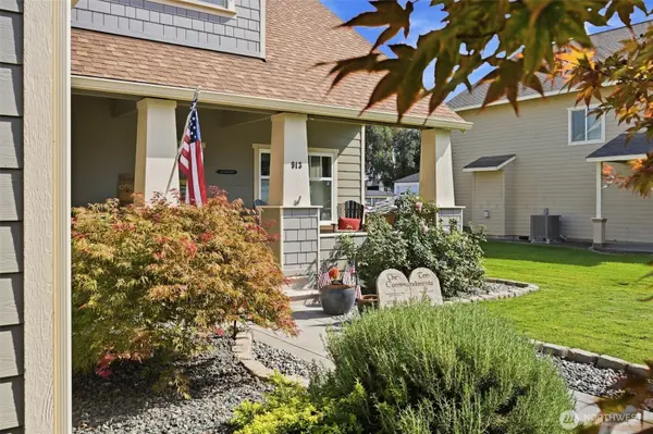 913 Christopher LN, Pasco, WA 99301