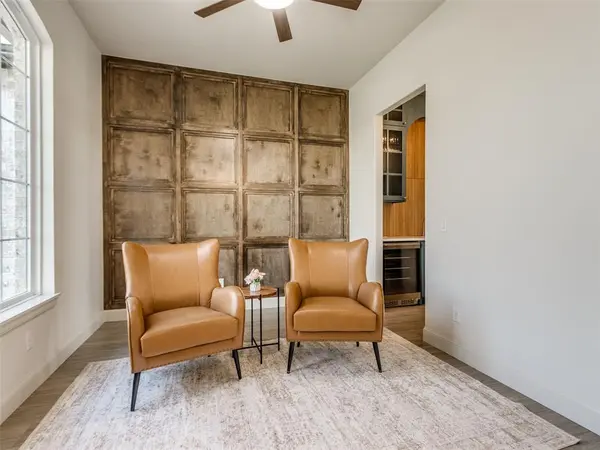 948 Dorsi CIR, Newcastle, OK 73065