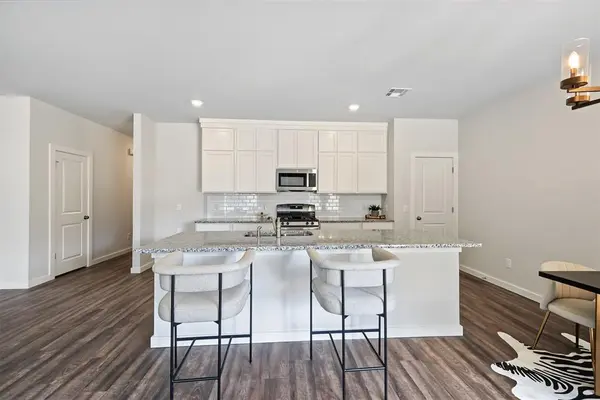 861 Stella TRL, Guthrie, OK 73044