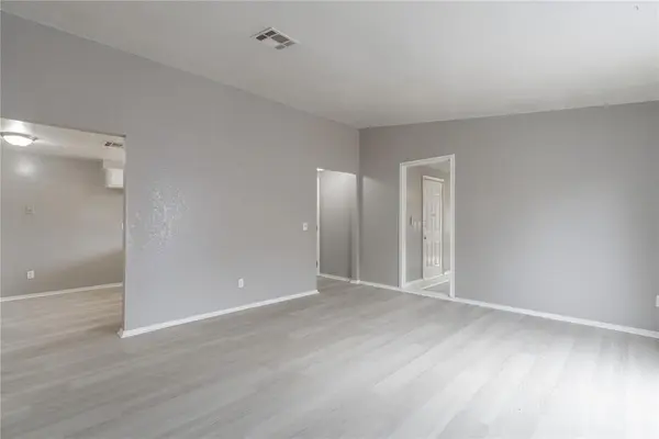 203 Windsor WAY, Midwest City, OK 73110