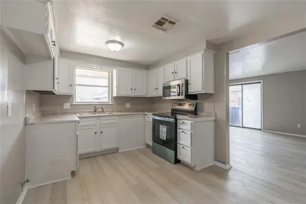 203 Windsor WAY, Midwest City, OK 73110