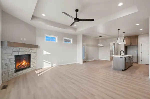 2874 HOWARD Commons, Howard, WI 54313-9264