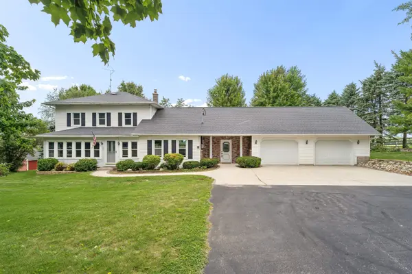 N4524 MULLETVIEW RD, Campbellsport, WI 53010