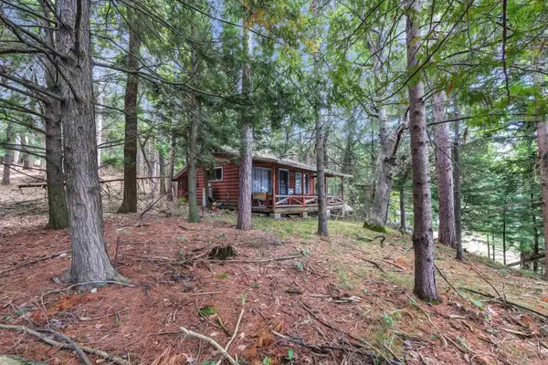 W4566 S SHORE DR #7, Wild Rose, WI 54984