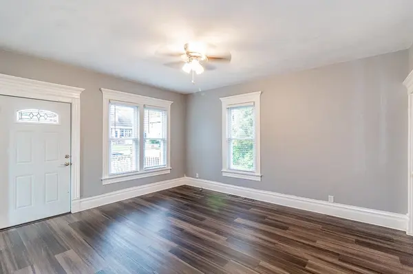 215 E SPRING ST, New London, WI 54961-1466
