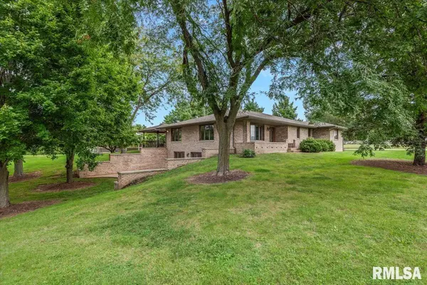 868 E COUNTY HIGHWAY 3 HWY, Table Grove, IL 61482