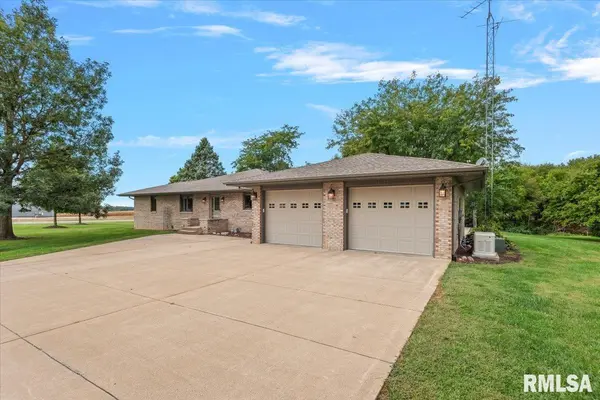 868 E COUNTY HIGHWAY 3 HWY, Table Grove, IL 61482