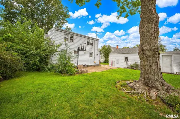 117 VINE ST, Washington, IL 61571