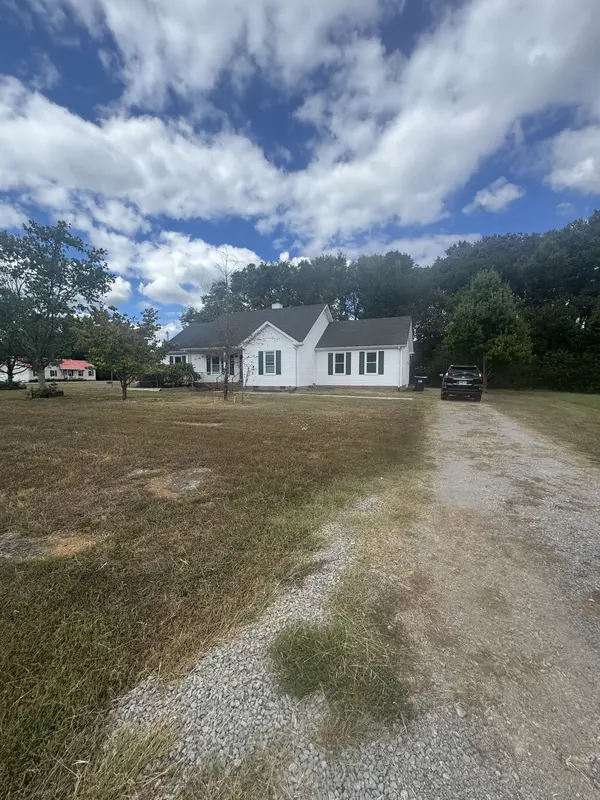724 Hogan Dr, Murfreesboro, TN 37128