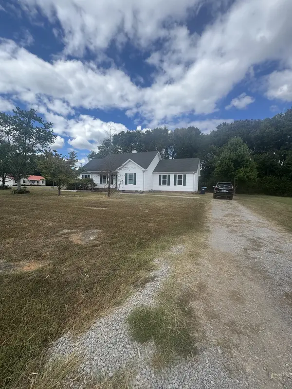 724 Hogan Dr, Murfreesboro, TN 37128