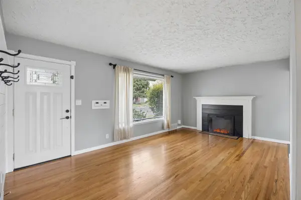 4823 W Hoffman Pl, Spokane, WA 99205