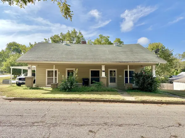 708 Worcester ST, West Plains, MO 65775