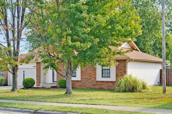 3790 S Colgate AVE, Springfield, MO 65807