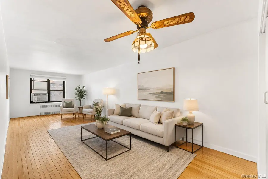 87-40 Francis Lewis BLVD #B42, Queens Village, NY 11427
