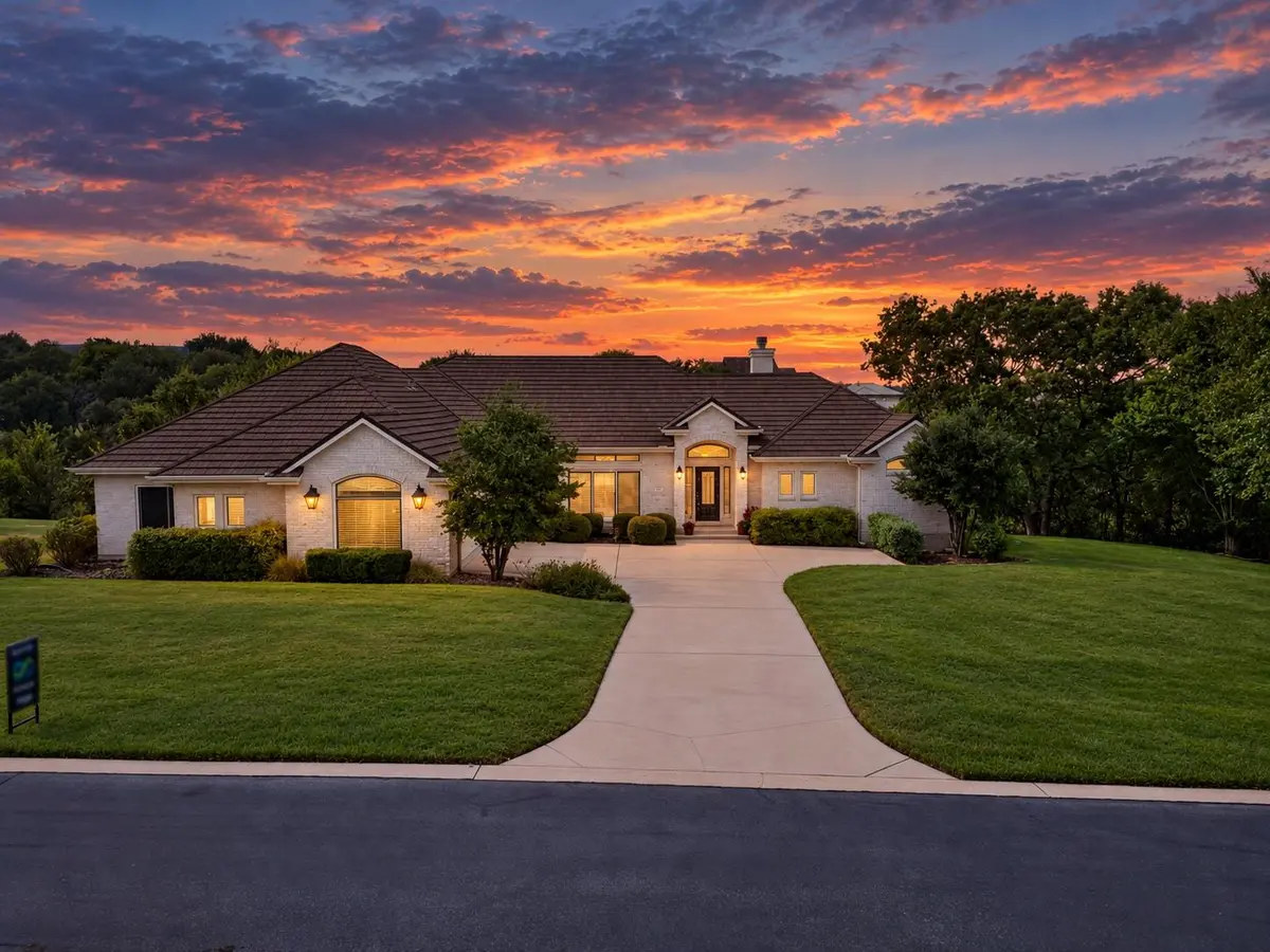 209 Overlook CT, Georgetown, TX 78628