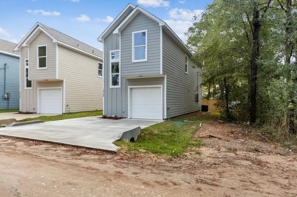 10180 Barberry ST, Willis, TX 77318
