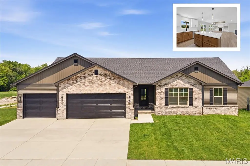 1232 Ole Town Bridge, O'fallon, IL 62269