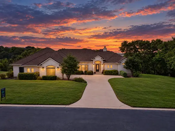 209 Overlook CT, Georgetown, TX 78628