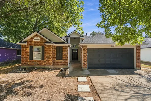 810 Honeysuckle DR, Leander, TX 78641