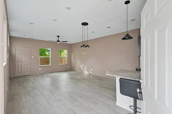 10180 Barberry ST, Willis, TX 77318