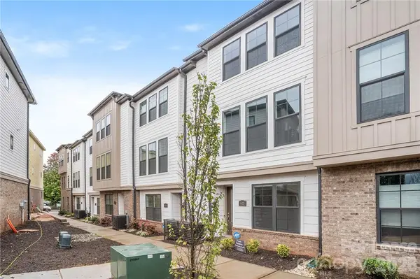 1622 Nandina Corners ALY, Charlotte, NC 28205
