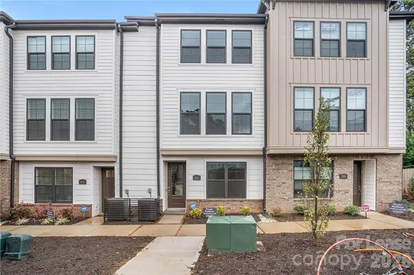1622 Nandina Corners ALY, Charlotte, NC 28205