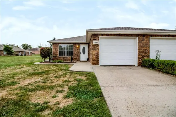 1308 Sandra DR #A, Warrensburg, MO 64093