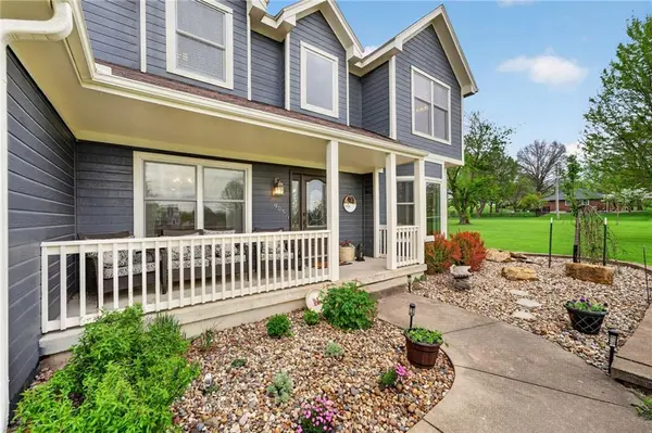 905 Florence AVE, Raymore, MO 64083