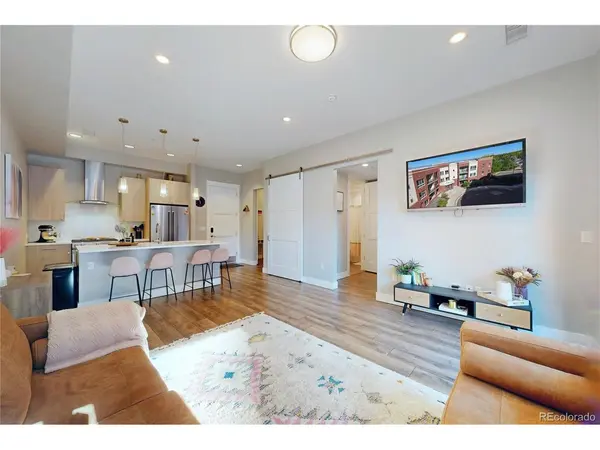 4885 S Monaco #101, Denver, CO 80237