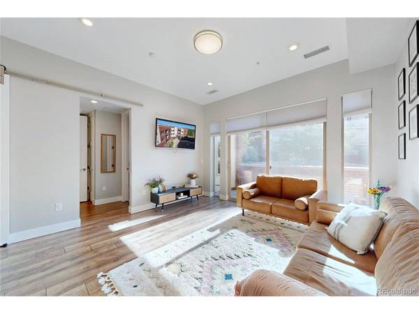 4885 S Monaco #101, Denver, CO 80237