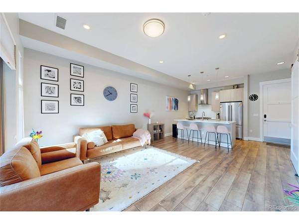 4885 S Monaco #101, Denver, CO 80237