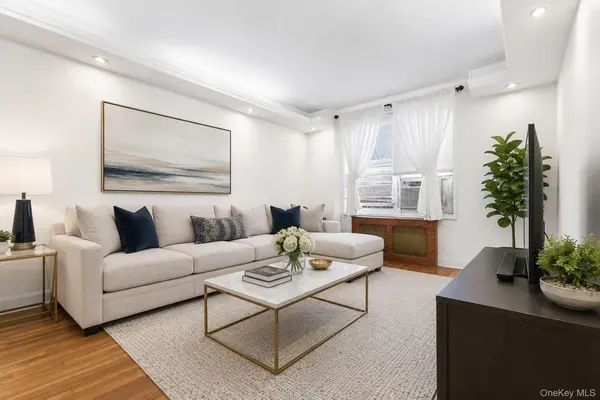 64-11 99th Streets #304, Rego Park, NY 11374