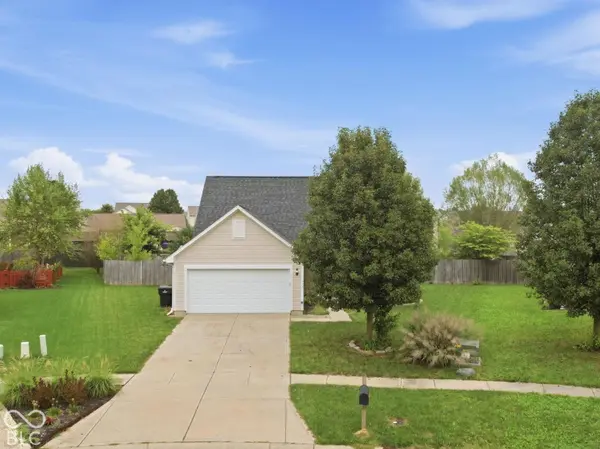 6489 Enclave CT, Greenwood, IN 46143