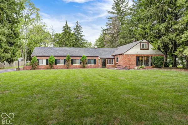 27 W Roberts RD, Indianapolis, IN 46217