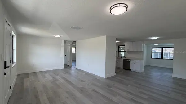 3708 HOLIDAY LAKE DR, Holiday, FL 34691