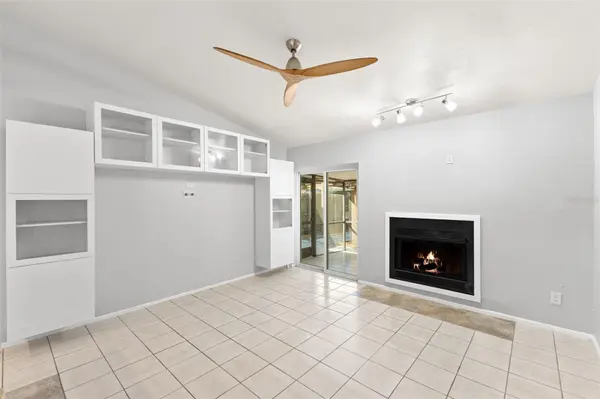 4471 W HUMPHREY ST, Tampa, FL 33614