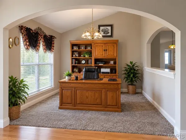 102 Derbyshire LN, Dardenne Prairie, MO 63368