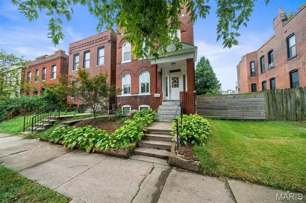 4550 Oakland AVE, St Louis, MO 63110